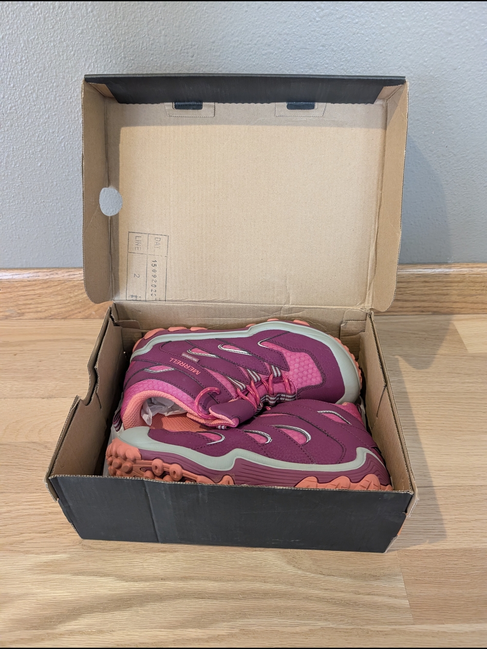 Merrell Girl's Hiking Boot- ChameleonWith Box - Picture 2 of 7